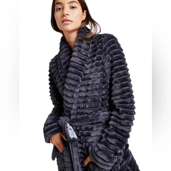 Anthropologie Mariposa Faux Fur Ribbed Wrap Belted Robe Dark Gray Size XS/S - Picture 3 of 11